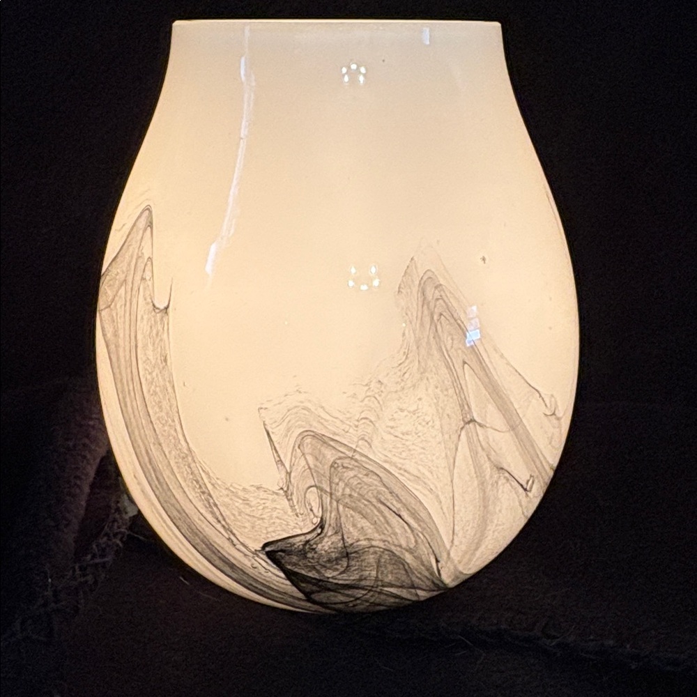 Elegant Swirl Glass Lamp by Intertek White & Gray